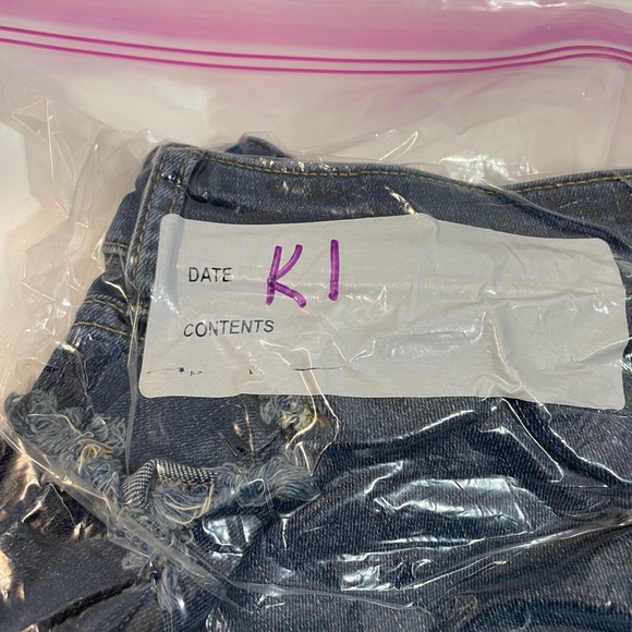 ANA Women’s A New Approach Dark Blue Denim Shorts Mid-Rise size 4 inseam 3.5 - Picture 7 of 8